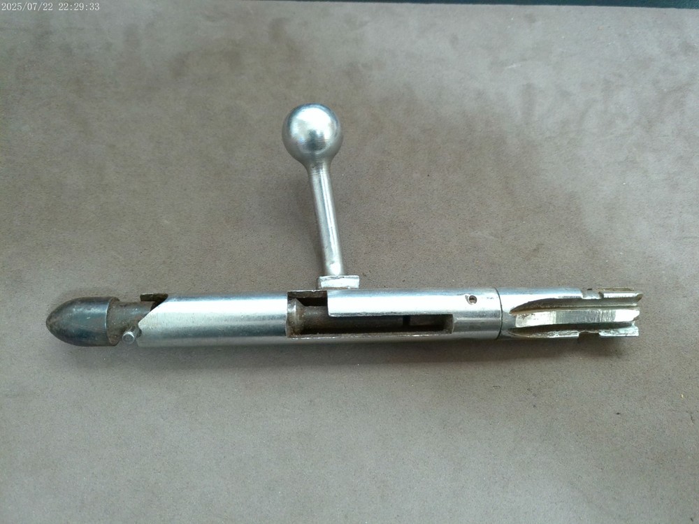 Marlin model 80 and 81 rifle bolt missing extractor