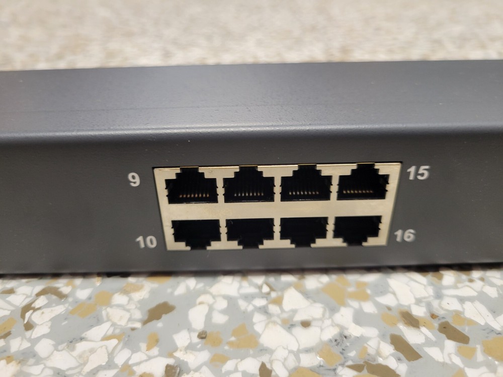 Custom Cable HDPP16 High Density Network Patch Panel 16 RJ-45 Ports Black NOS