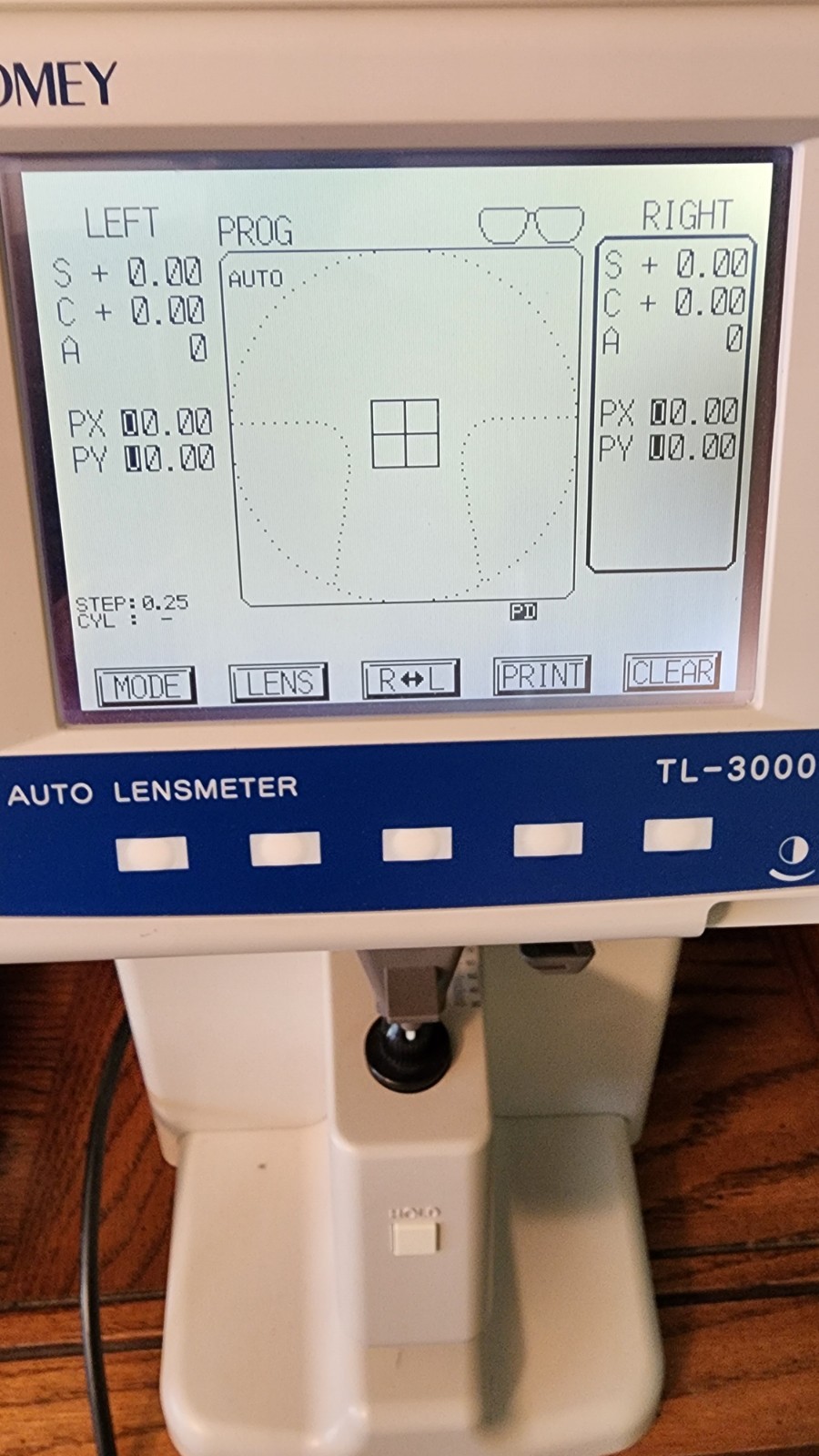Tomey TL- 3000A Lensometer