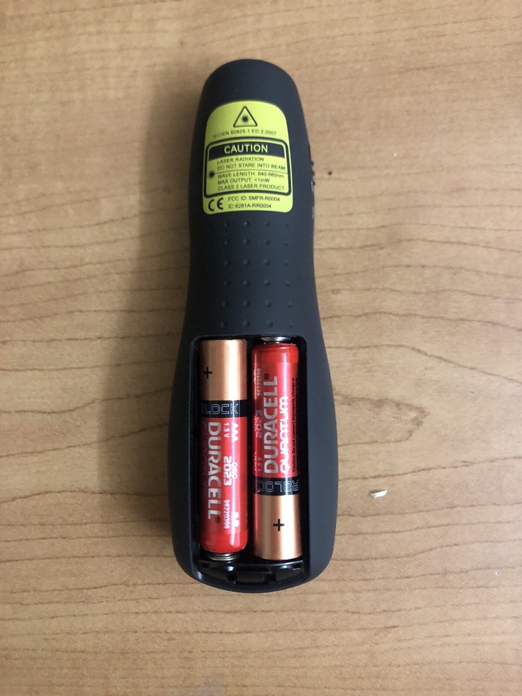 Logitech 60825-1 Laser Pointer with Case Great Condition USB Included