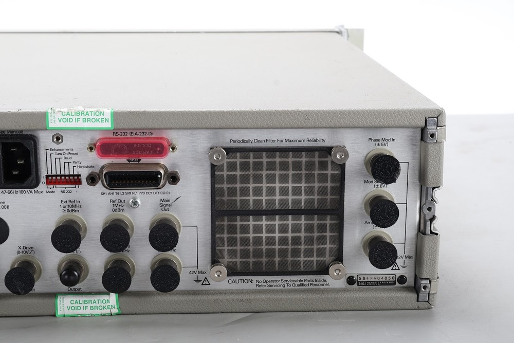 HP 3325B Synthesizer / Function Generator - No Options