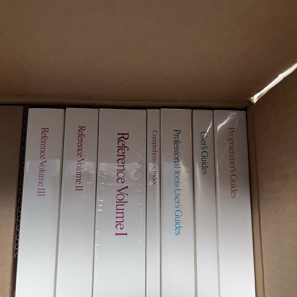 1993 MICROSOFT VISUAL C++ PROFESSIONAL EDITION BOOK SET SEALED DISKS