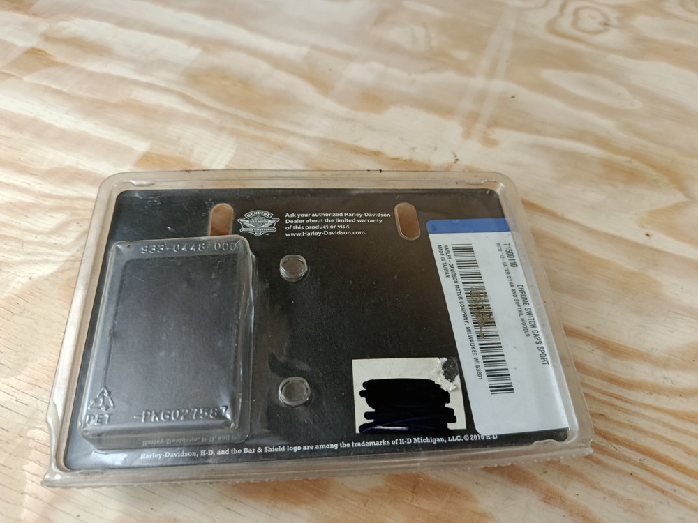 Genuine Harley Davidson Chrome Switch Caps 71500110
