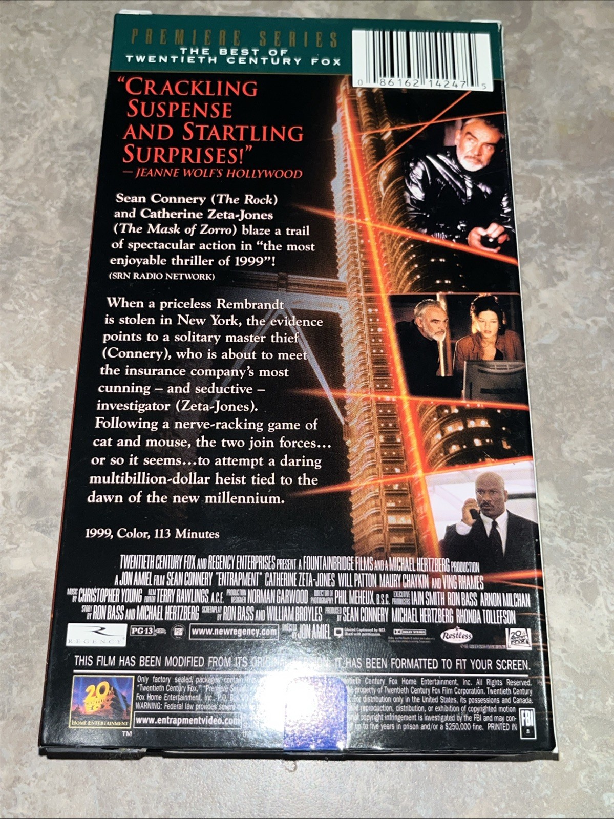 Entrapment (1999) VHS Sean Connery Catherine Zeta Jones ***LIKE NEW***