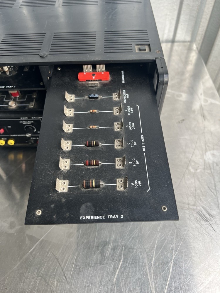 Lab Volt model 555A Exploratory Electronics Laboratory School Owned