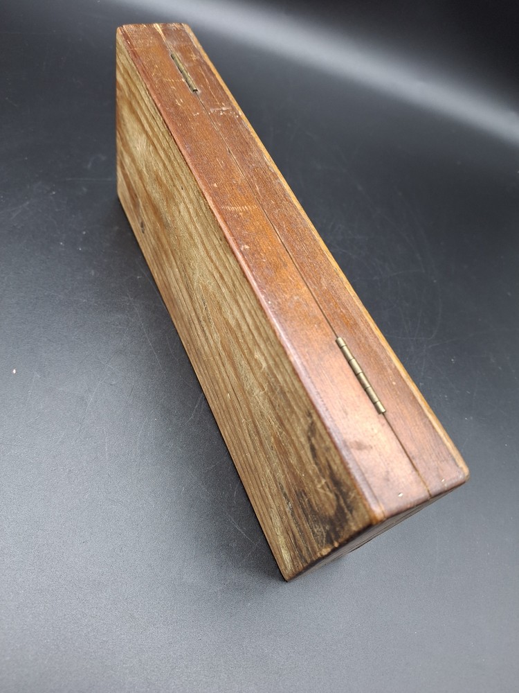 Antique CEREAL SCALE box with weights
