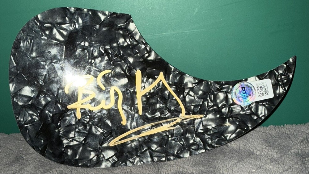 Billy Bob Thorntonautographed pickguard w/ BAS