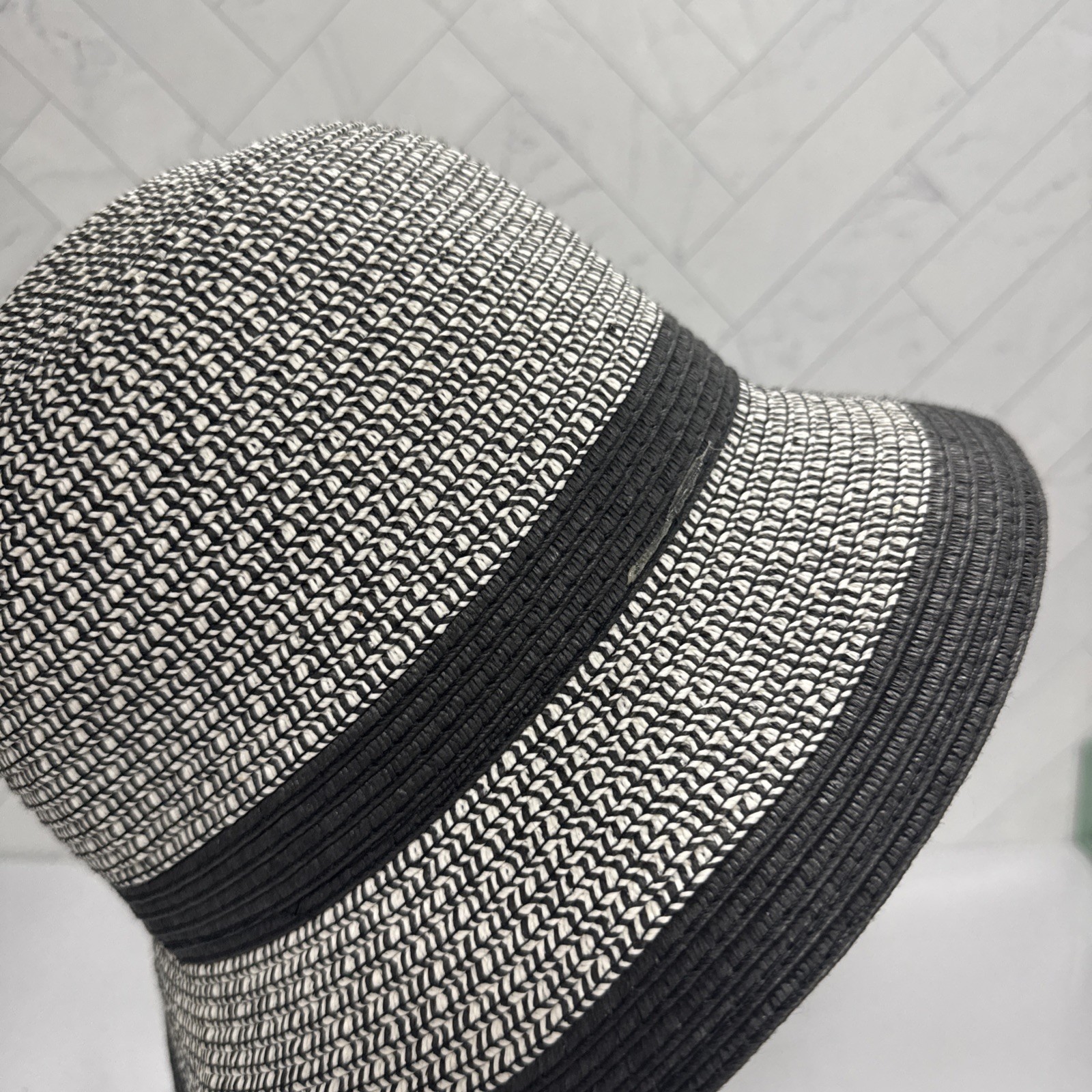 Vintage Hove Womens Black and White Striped Multi Straw Bucket Style Hat