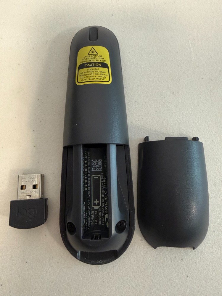 Logitech R500s Laser Presentation Remote with Dual Connectivity Bluetooth or USB