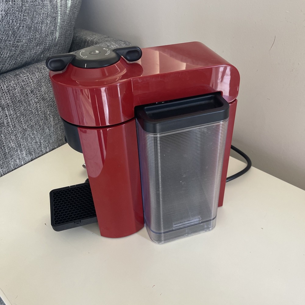 Nespresso VertuoLine Espresso Machine Type GCC1 - Red