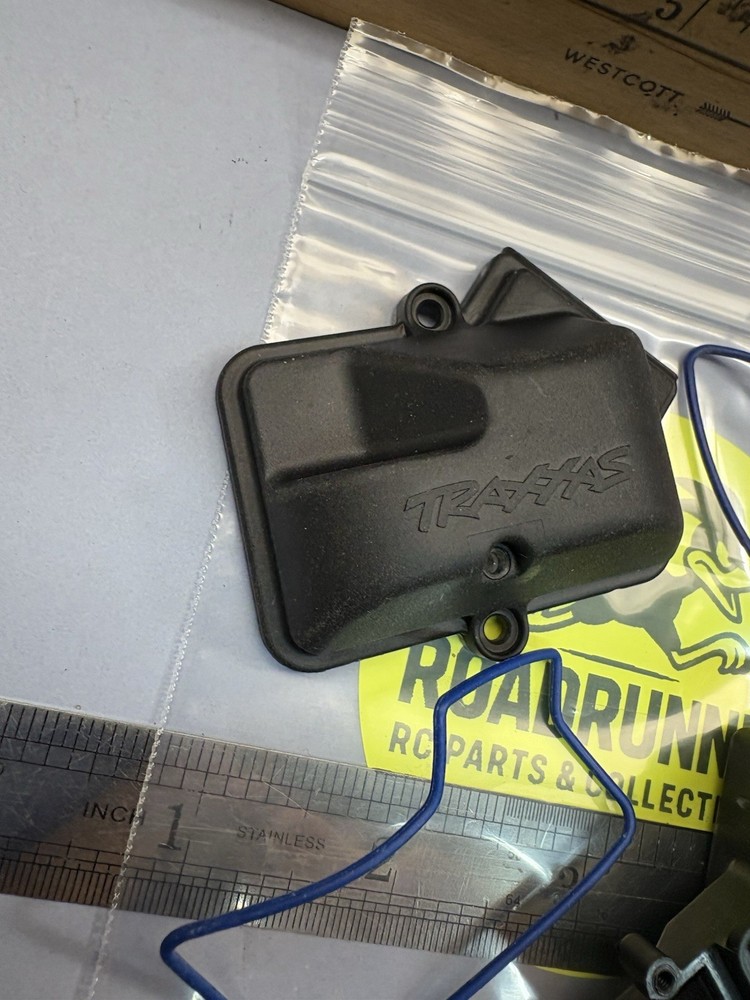 TRAXXAS RECEIVER BOX NEW