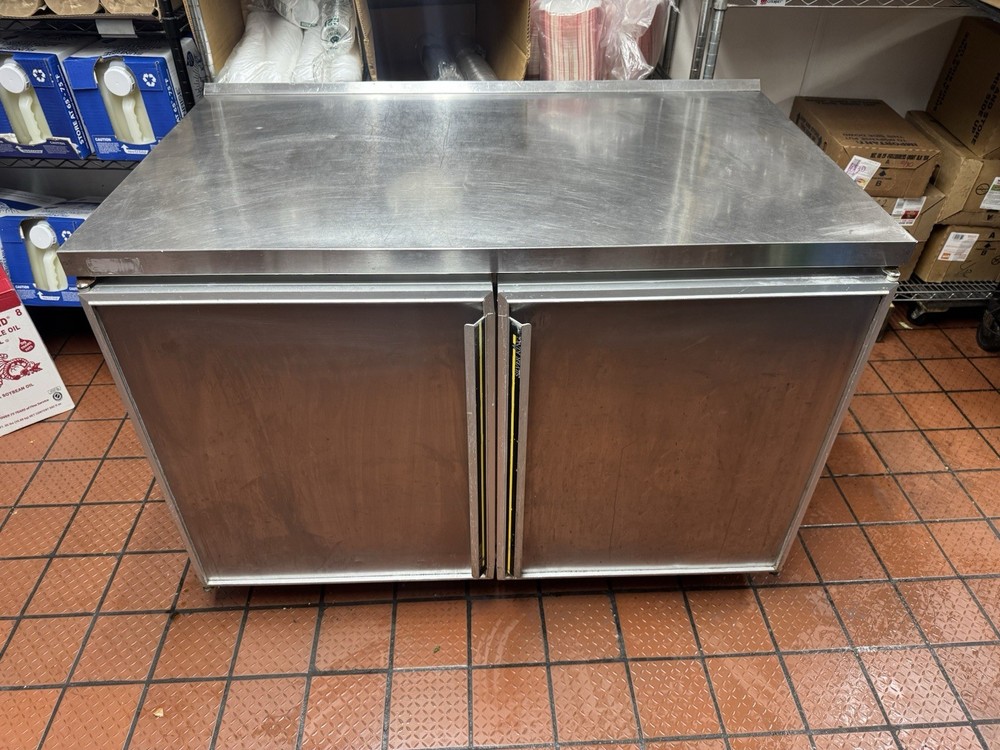 SILVERKING  48”  2 DOOR UNDERCOUNTER Cooler USED