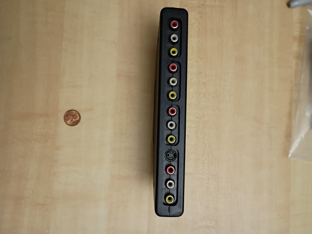 Fosmon - 4 Port AV Composite RCA Selector Box Switch Splitter - Not Tested