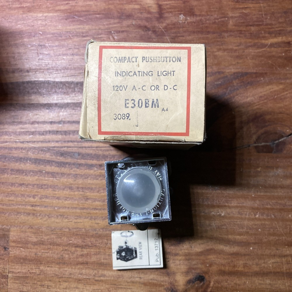 Cutler-Hammer E30BM Indicating Light.