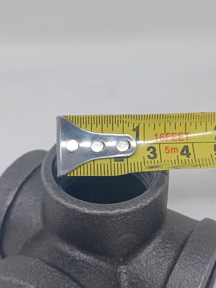 1 Tee 1" Npt Side Outlet 4 Way