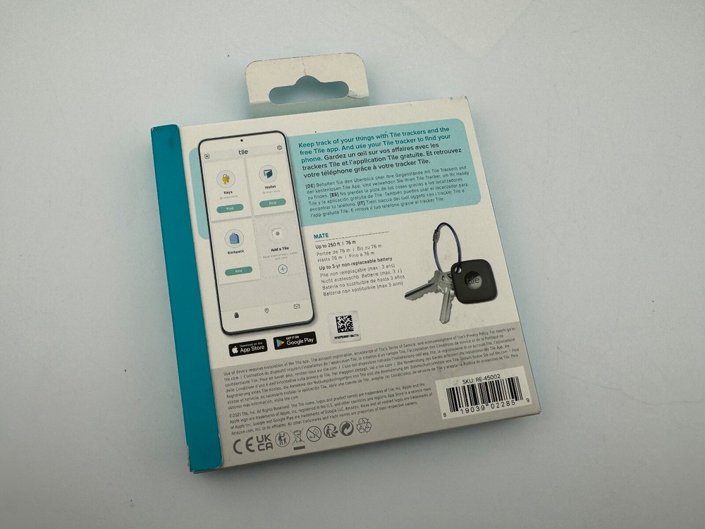 TILE MATE VERSATILE ITEM KEYCHAIN TRACKER [2-PACK] BLACK & WHITE - (NEW SEALED)