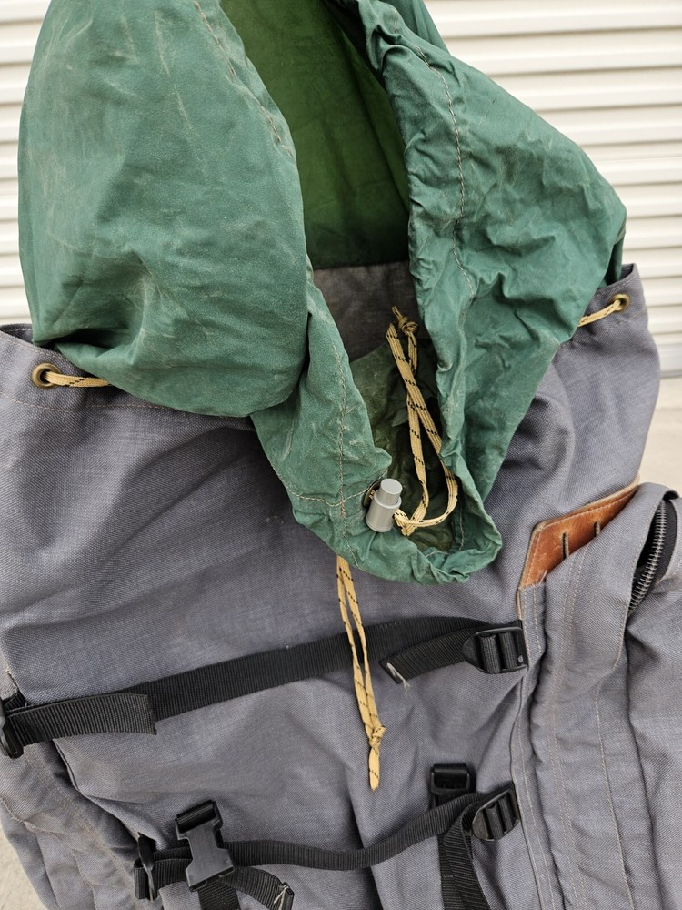 MADDEN Mountaineering Backpack