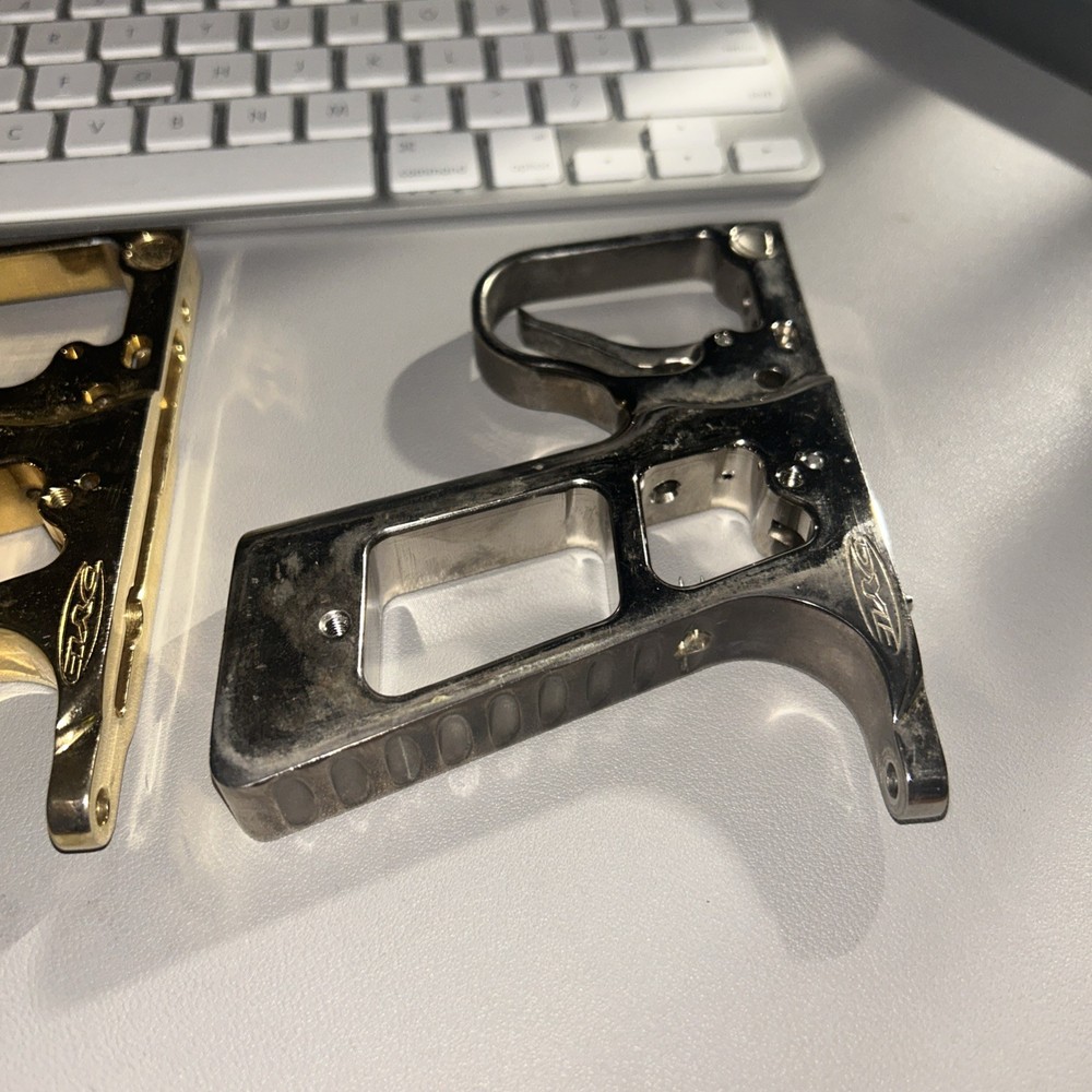 2 DYE AUTOCOCKER FRAMES - PAINTBALL Shock tech Freelfow Inception Dark