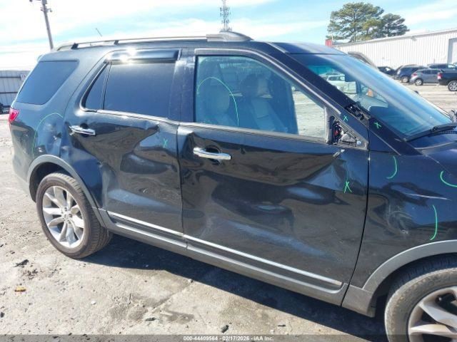 EXPLORER 2013 Glove Box 5011530