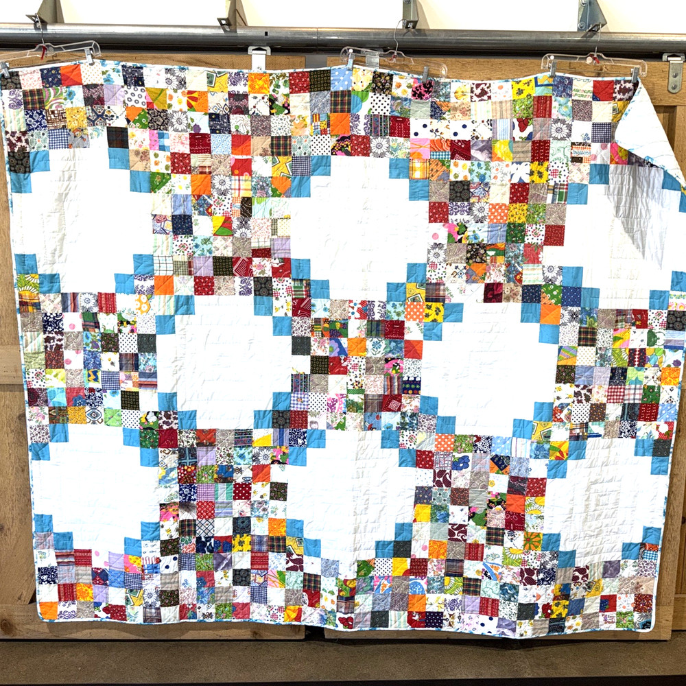 Homemade Quilt  78" x  93"              SCRAPPY!      Patch Pattern