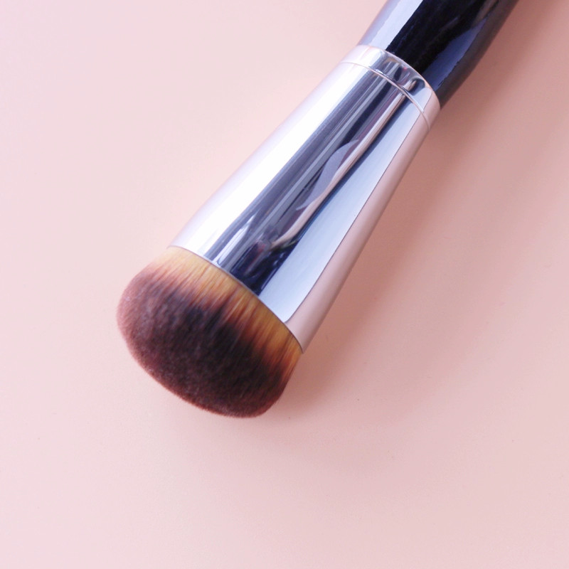 SEPHORA #66 Collection Pro Press Full Coverage Complexion Brush Foundation BRAND