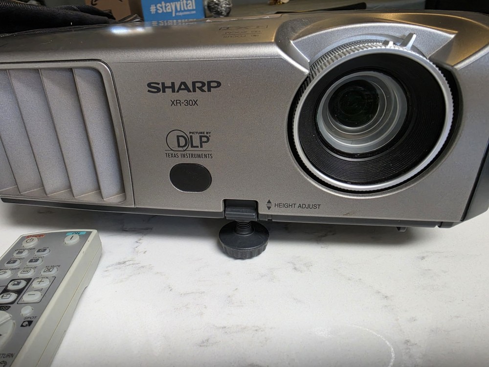 Sharp Projectors Model XR-30X