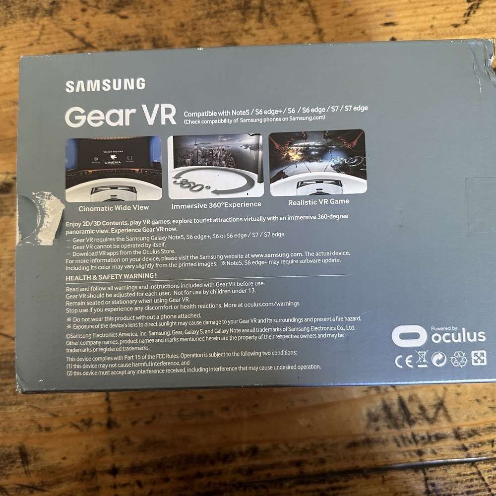 Samsung Gear Smartphone VR Headset Powered By Oculus