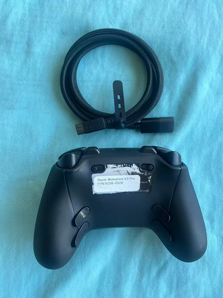 Razer Wolverine V3 Pro Controller RZ06-0520 for XBOX , PC