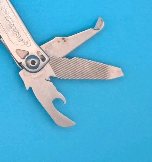 LEATHERMAN WINGMAN MULTI-TOOL! FAST SHIPPING!