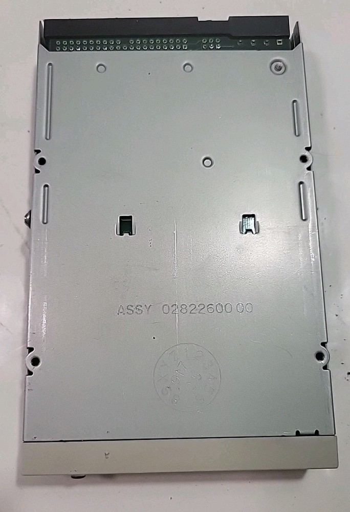 Iomega UR Z100ATAPI ZIP Floppy Drive
