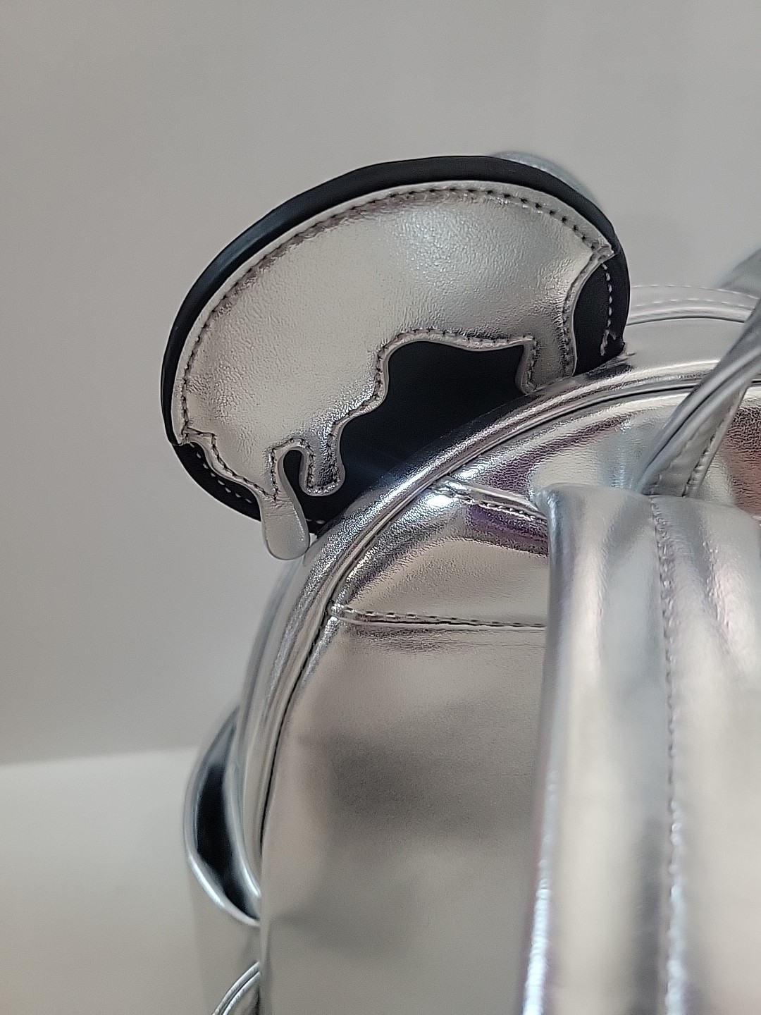 Disney Parks 100 Years Loungefly Minnie Mouse Mini Backpack Platinum Silver Drip