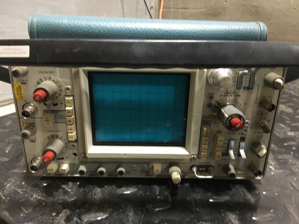 Tektronix 465 Oscilloscope *UNTESTED*