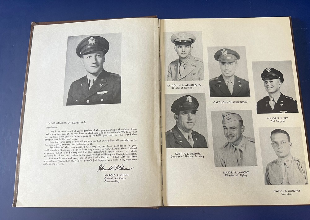 GODFELLOW ARMY AIR FIELD CLASS BOOK 44 E- BASIC FLT. TRAINING