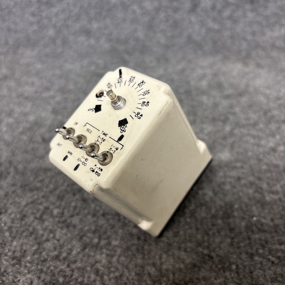 Potter & Brumfield CWD-38-36000 24VDC Programmable Time Delay *Missing Knob*