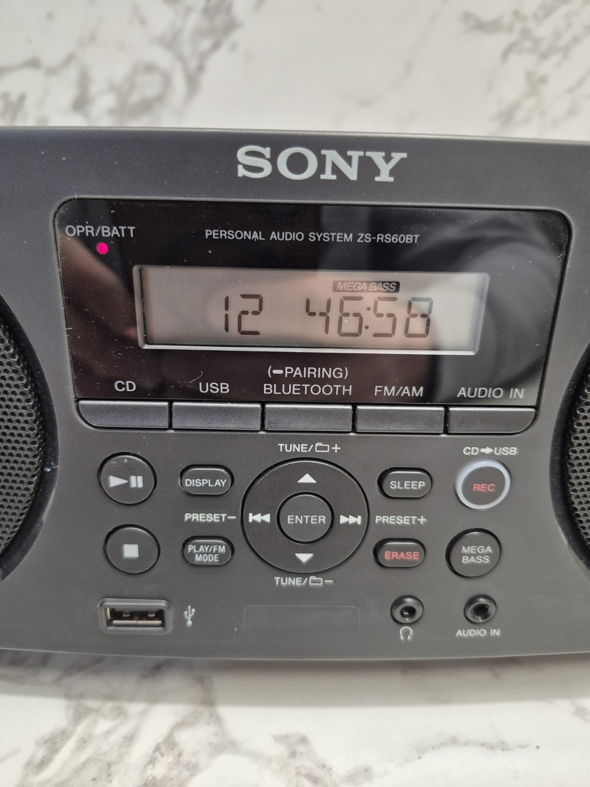 Sony ZS-RS60BT CD Boombox W/ Bluetooth, AM/FM, USB, Headphone Tested Works