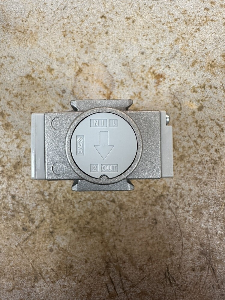 *NEW* SMC FILTER REGULATOR (AR20-N01BE-Z)