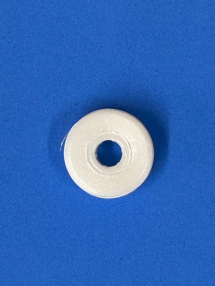 White Polyester Prewound Bobbin Thread, 144pcs, 145 yds, Size L, Sideless