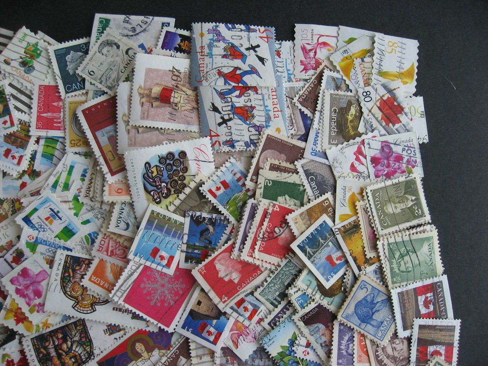 Canada 600 specialized not face different only Xmas, definitives,mixed condition