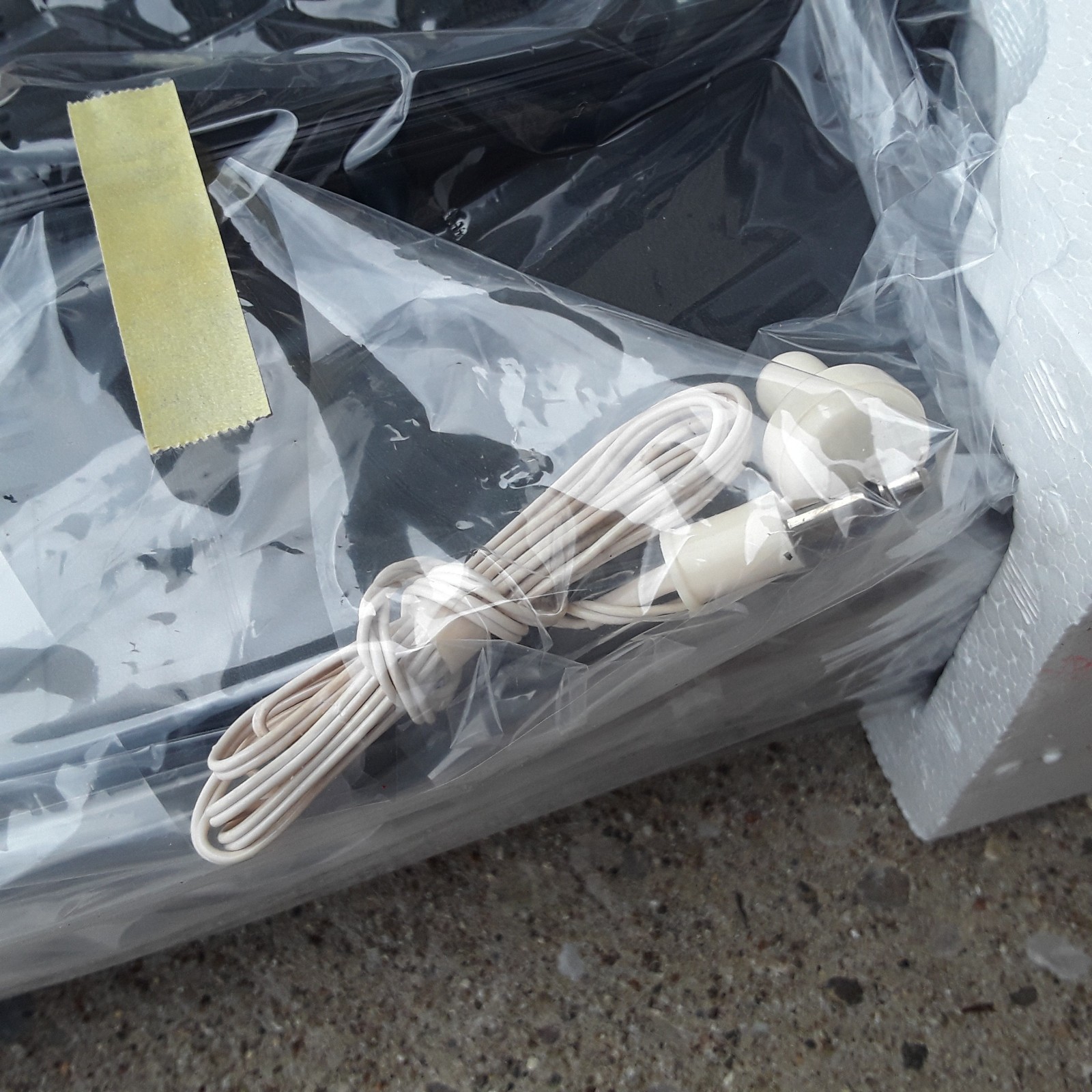 Vintage Panasonic RF-569 AM/FM Portable Radio New Sealed