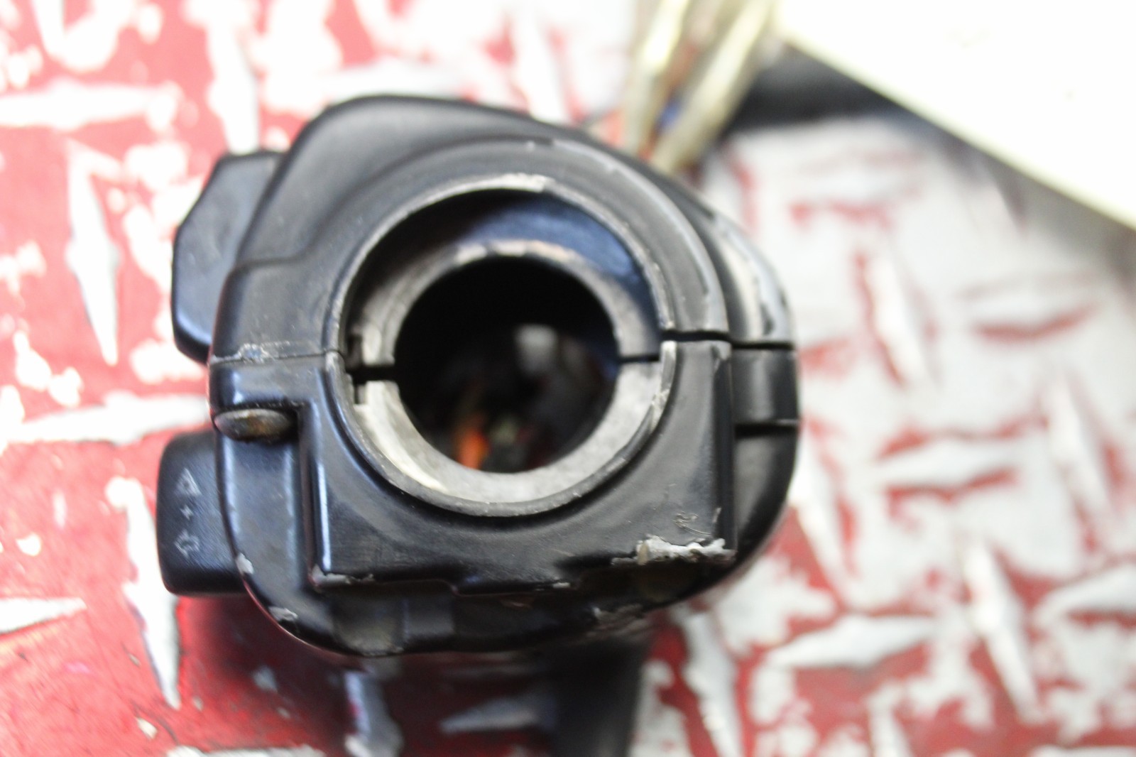 2010 HARLEY ELECTRA GLIDE OEM RIGHT CONTROL SWITCH SEE DESC 2008 - 2013 EG140