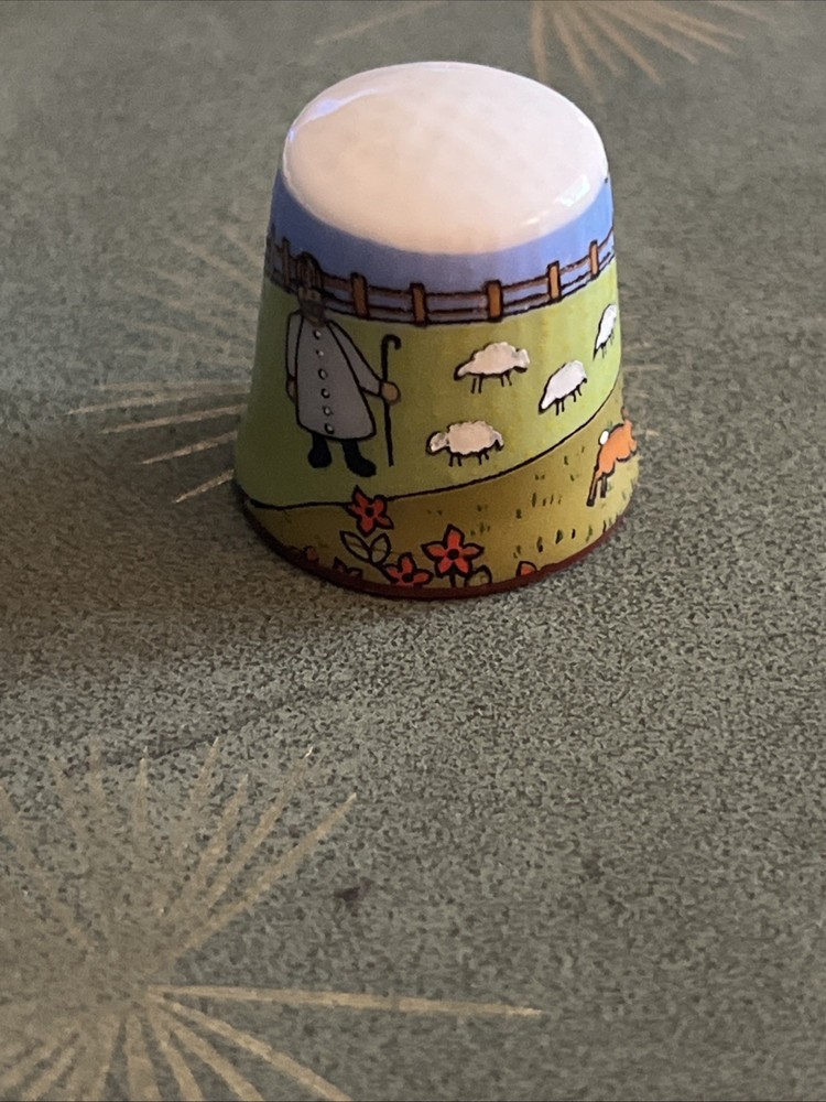 Reutter Germany Porcelain Thimble VTG