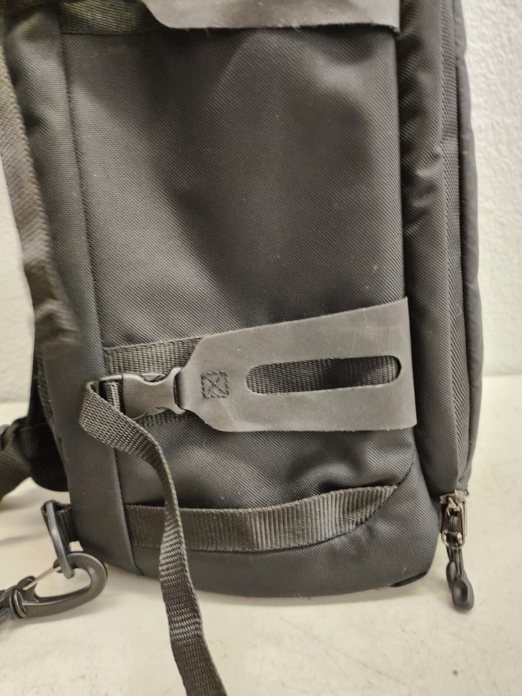 Case Logic DSS-103 Luminosity Large Sling Backpack (Black)