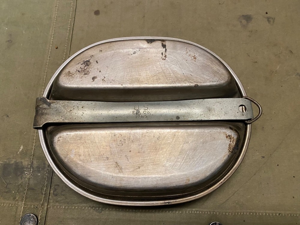 ORIGINAL WWII US ARMY & MARINE M1942 MESS KIT-DATED 1945