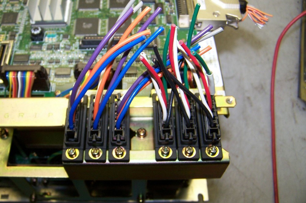 YASKAWA ELECTRIC ROBOTIC CONTROLLER CACR-SK16AAC