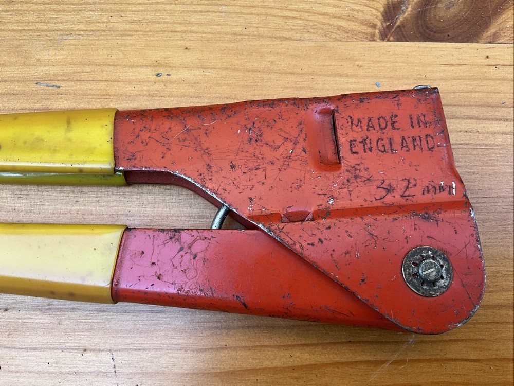 Pop Riveter Made In England