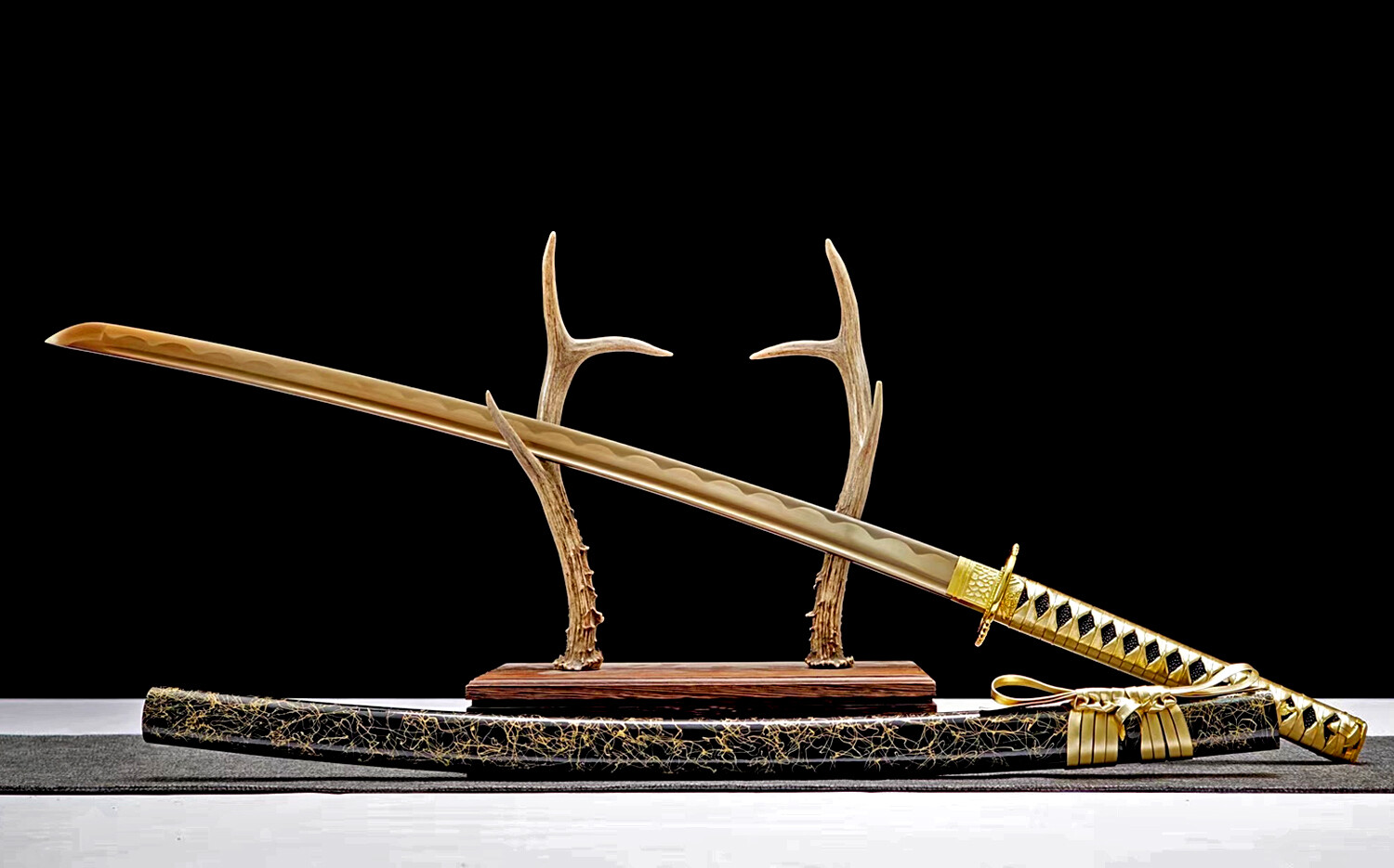 All Gold Katana 1095 Steel Sharp Battle Ready Japanese Samurai Functional Sword