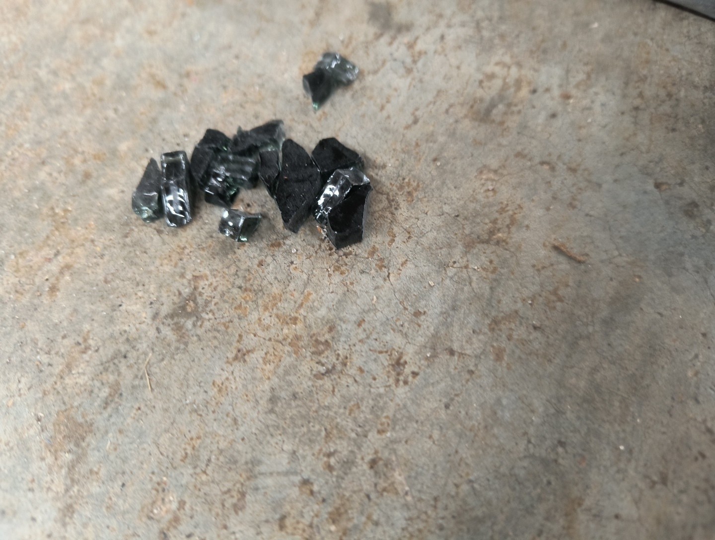 10lbs Tempered Black 1/4", Crushed Glass