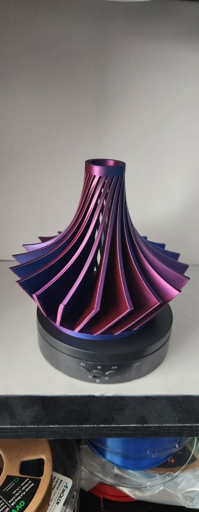Kario Short Vase