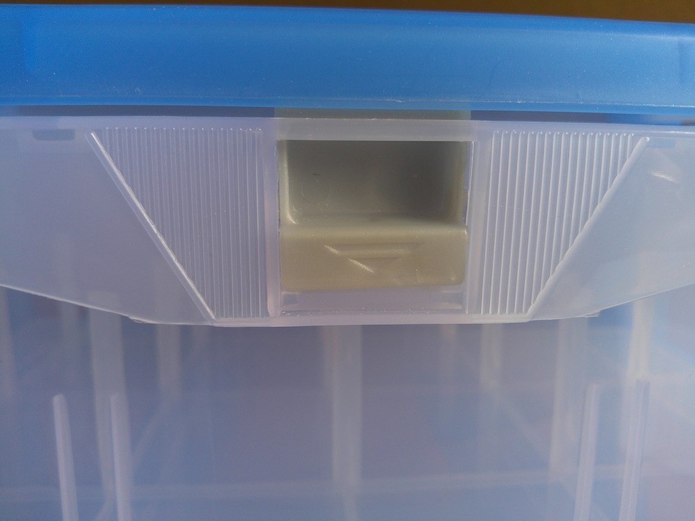 DOLEDO 30-Spool Thread Two-Drawer Carrier Storage Box With Carry Handle