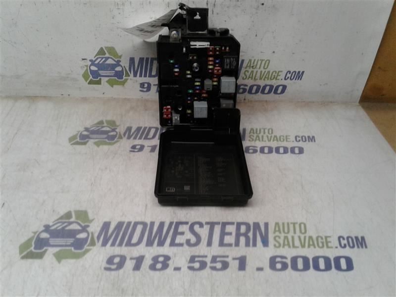 Fuse Box Engine Fits 17 TRAX 8329847